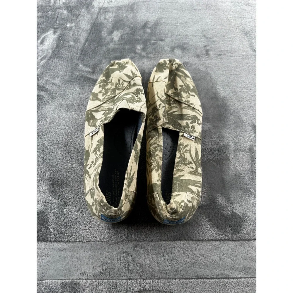 TOMS Alpargata Slip On Mens Size 12 Green Tan Leaf Print Canvas Flats 0001